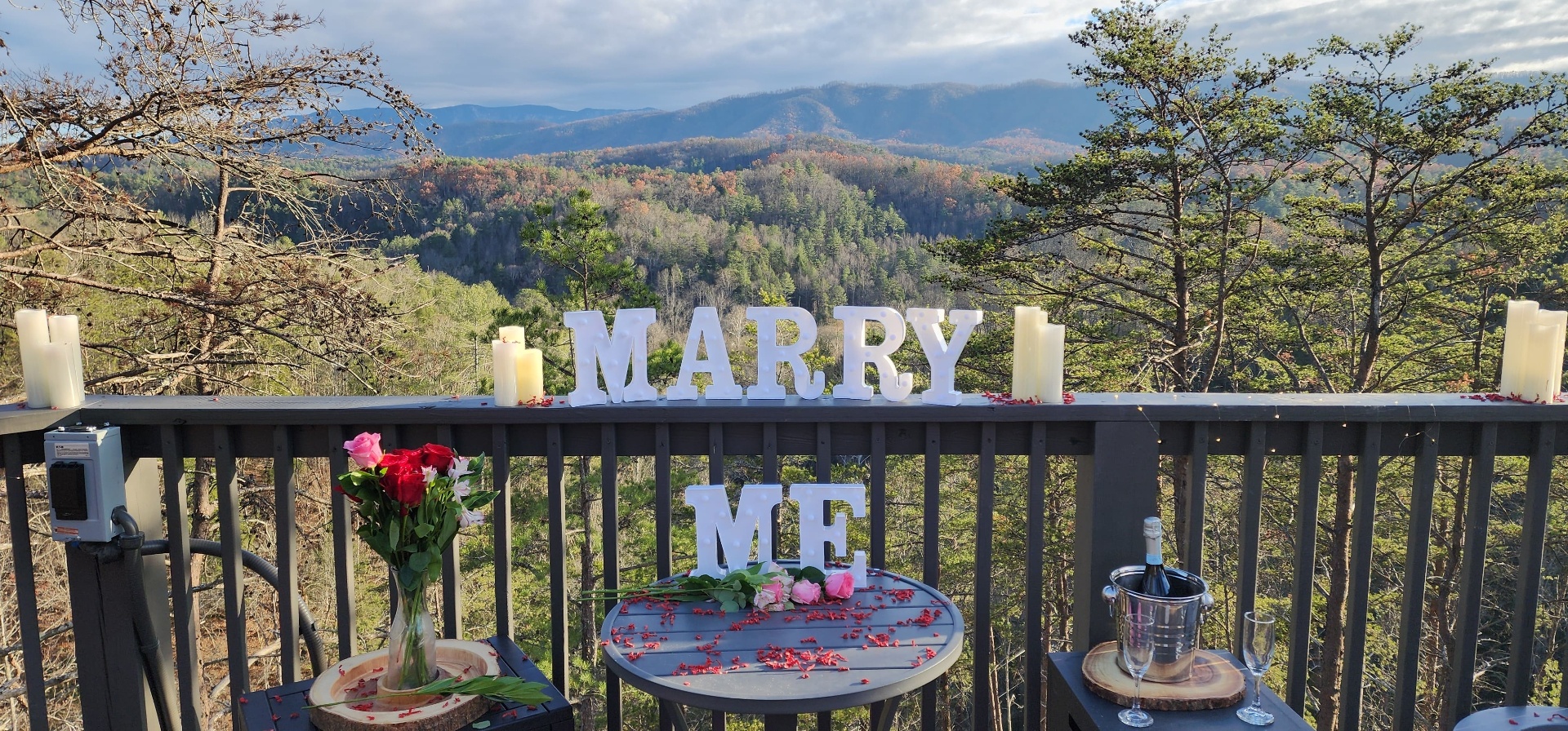 Proposal arch with marry me letters